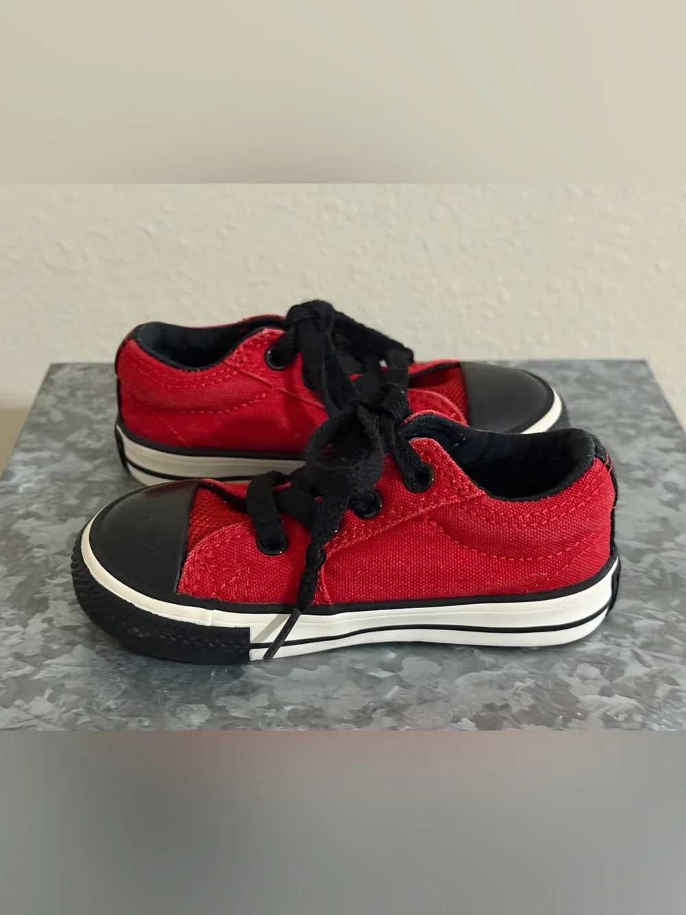 Converse All Stars Kids Red Canvas Sneakers with Black Accents, Size 6